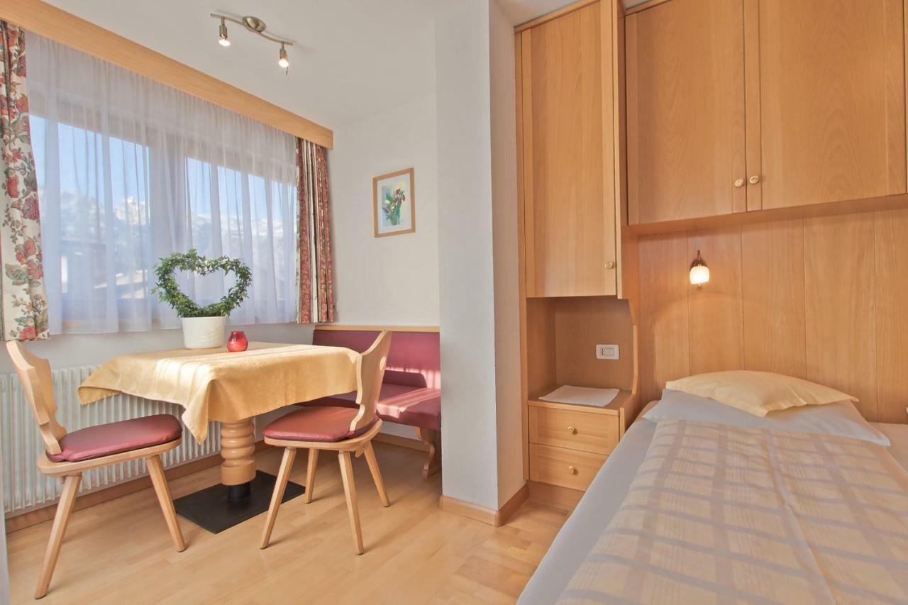 Appartamenti Vilin San Cassiano  Exterior photo